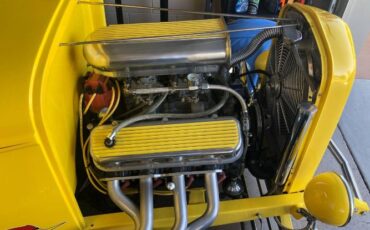 Ford-Roadster-1932-Yellow-Leather-Carrera-2