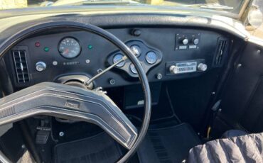 Ford-Roadster-1977-8