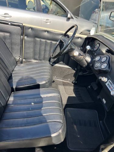 Ford-Roadster-1977-9