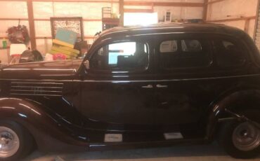 Ford-Sedan-1935-7