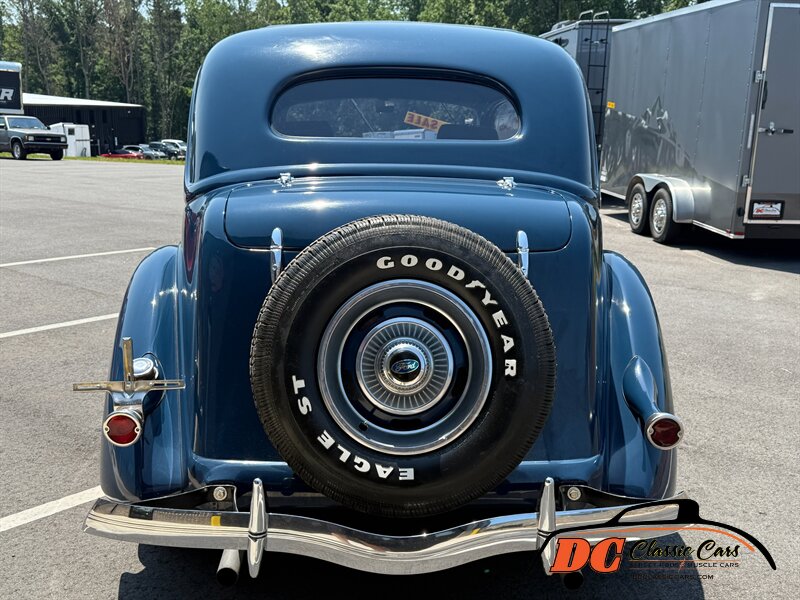 Ford-Sedan-1936-22