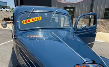 Ford-Sedan-1936-25