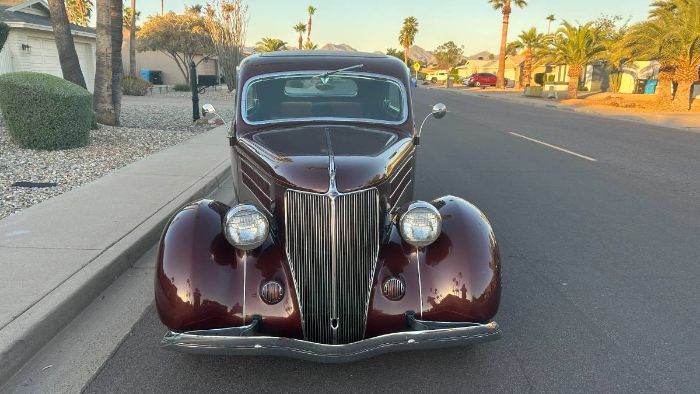 Ford-Sedan-1936-4