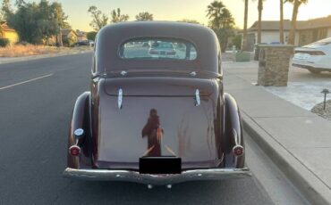 Ford-Sedan-1936-5