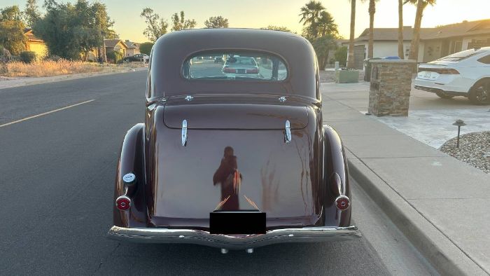 Ford-Sedan-1936-5