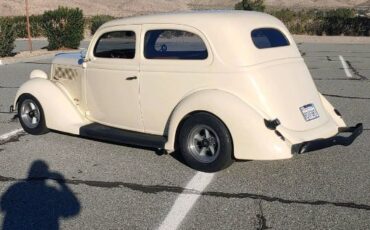 Ford-Sedan-1936-Cream-Tan-8