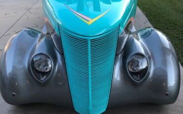 Ford-Sedan-1937-Custom-10