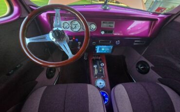 Ford-Sedan-1937-Purple-1