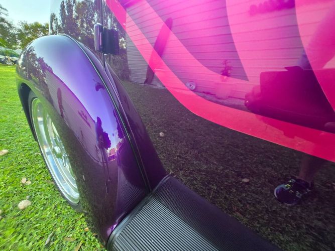 Ford-Sedan-1937-Purple-16