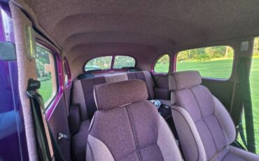 Ford-Sedan-1937-Purple-2