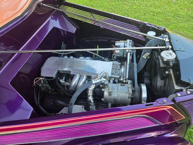 Ford-Sedan-1937-Purple-7