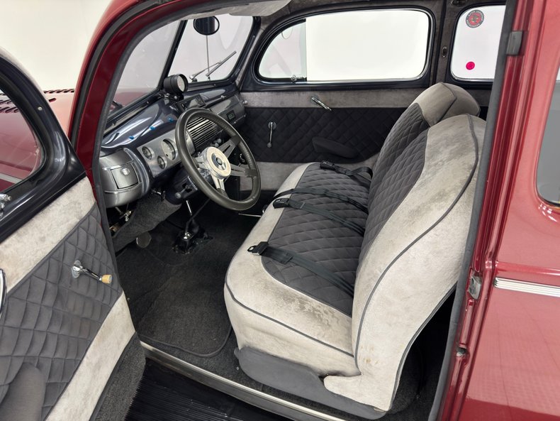 Ford-Sedan-1940-Maroon-Metallic-Dark-Gray-38