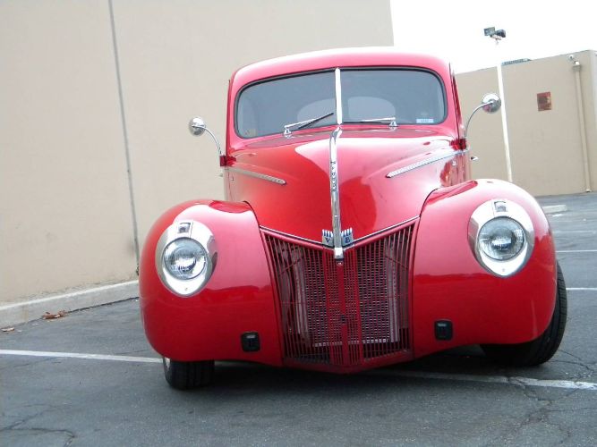 Ford-Sedan-1940-Red-5