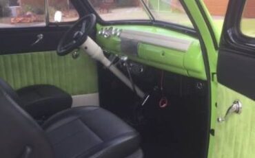 Ford-Sedan-1941-3