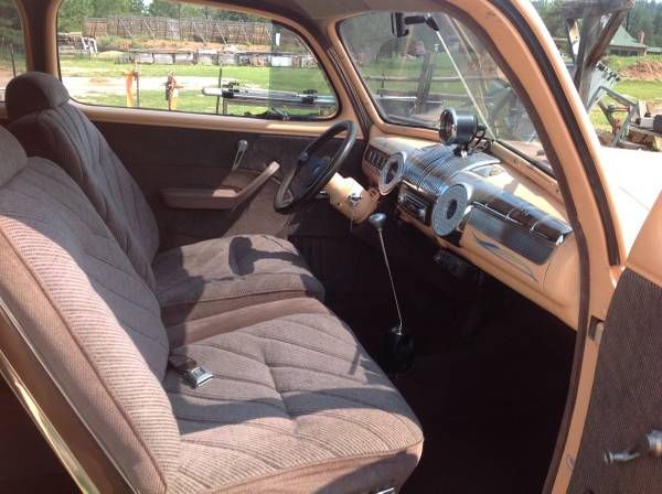 Ford-Sedan-1942-2