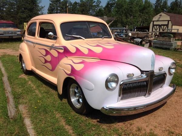 Ford-Sedan-1942-3