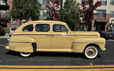 Ford-Sedan-1948-Yellow-5