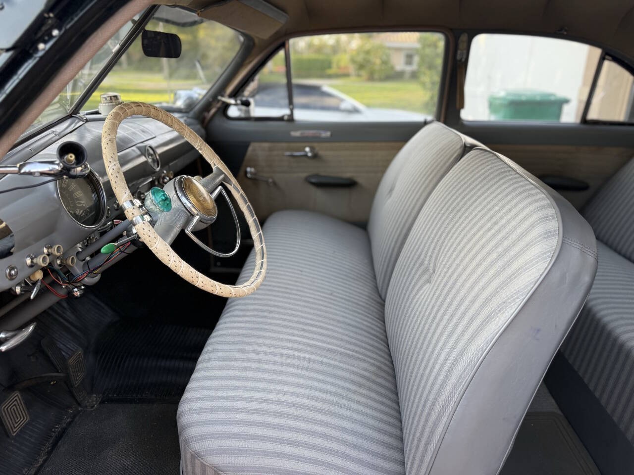 Ford-Shoebox-2Dr-1950-Coupe-9