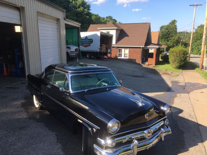 Ford-Skyliner-1954-Black-White-Blue-18