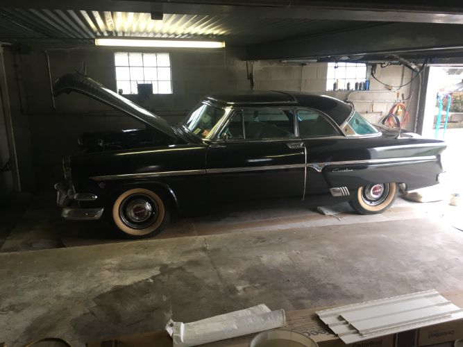 Ford-Skyliner-1954-Black-White-Blue
