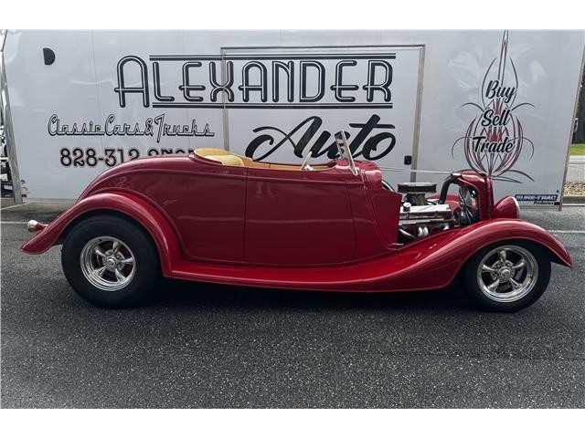 Ford-Streetrod-1933-Roasdster-1