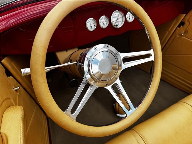 Ford-Streetrod-1933-Roasdster-13