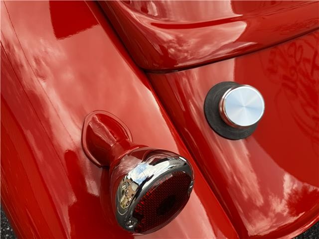 Ford-Streetrod-1933-Roasdster-25