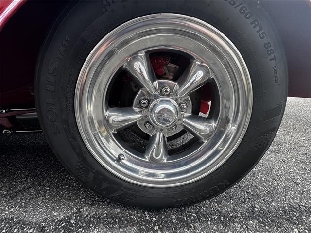 Ford-Streetrod-1933-Roasdster-28