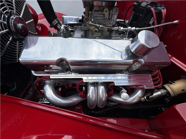 Ford-Streetrod-1933-Roasdster-30