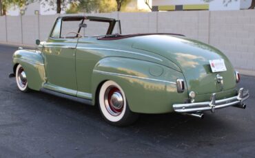 Ford-Super-DeLuxe-1941-Convertible-10