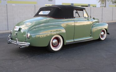 Ford-Super-DeLuxe-1941-Convertible-3