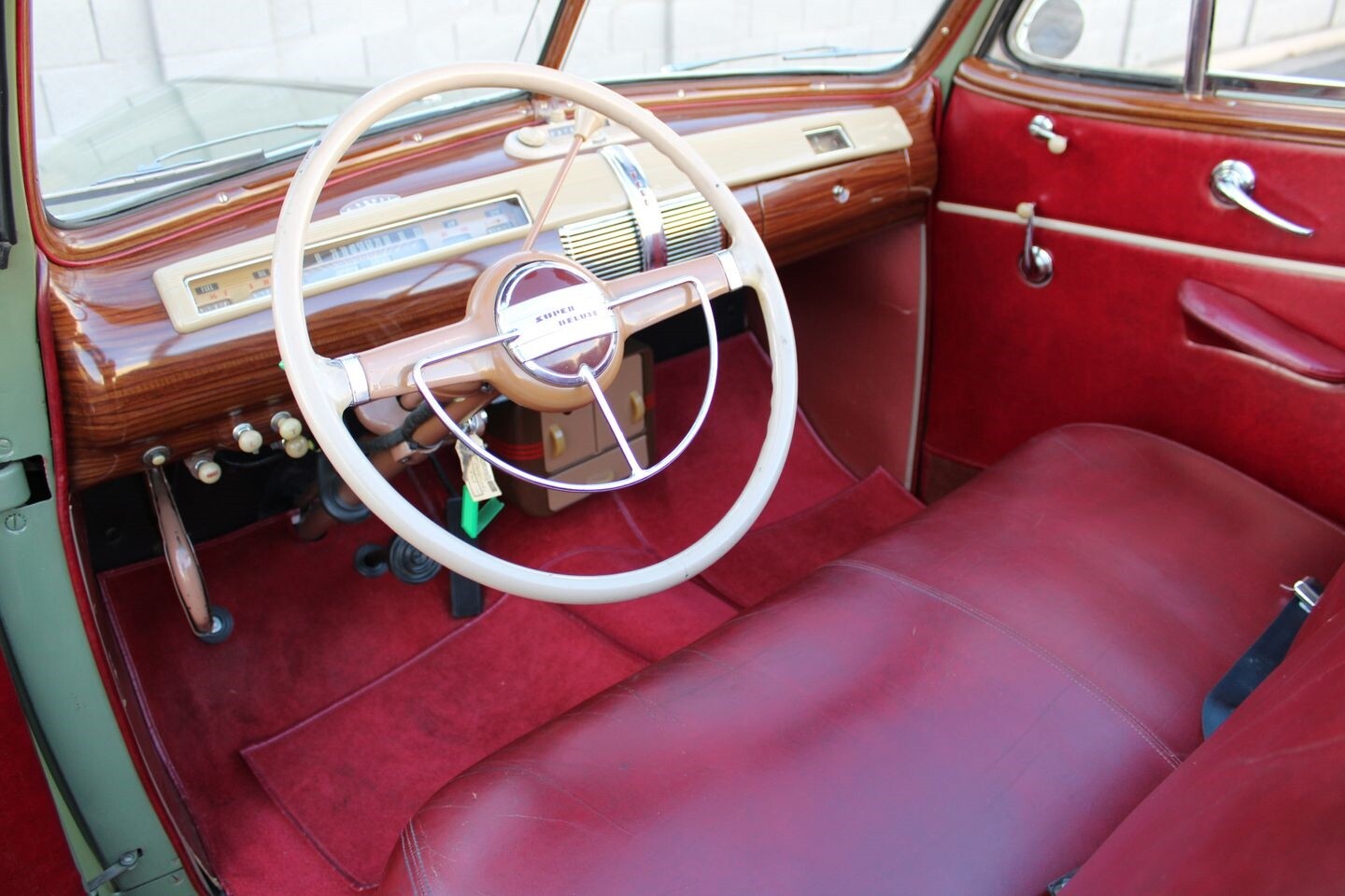 Ford-Super-DeLuxe-1941-Convertible-31