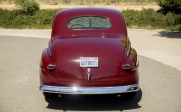 Ford-Super-Deluxe-1947-Coupe-3