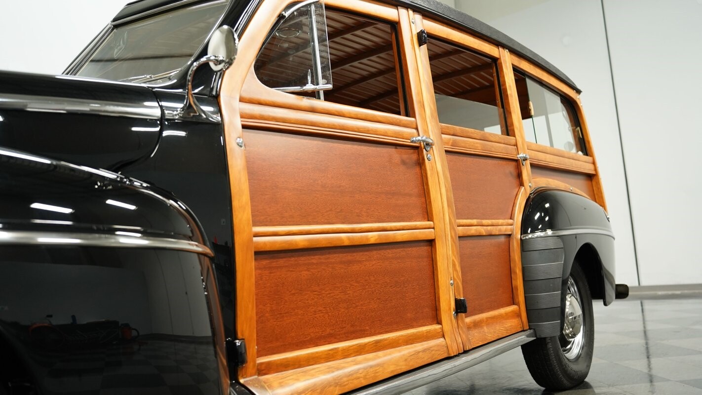 Ford-Super-Deluxe-1948-Station-Wagon-18
