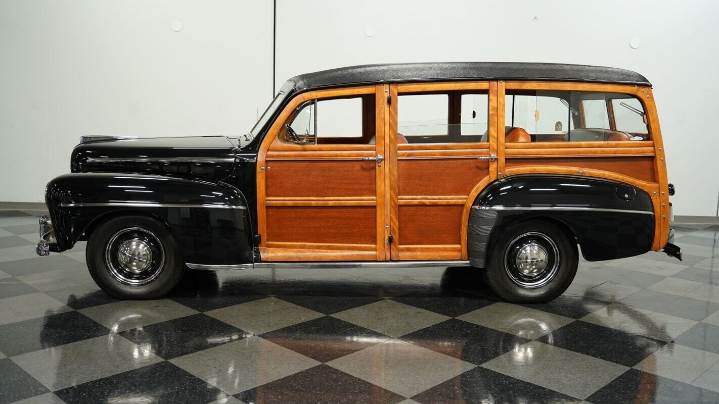 Ford-Super-Deluxe-1948-Station-Wagon-2
