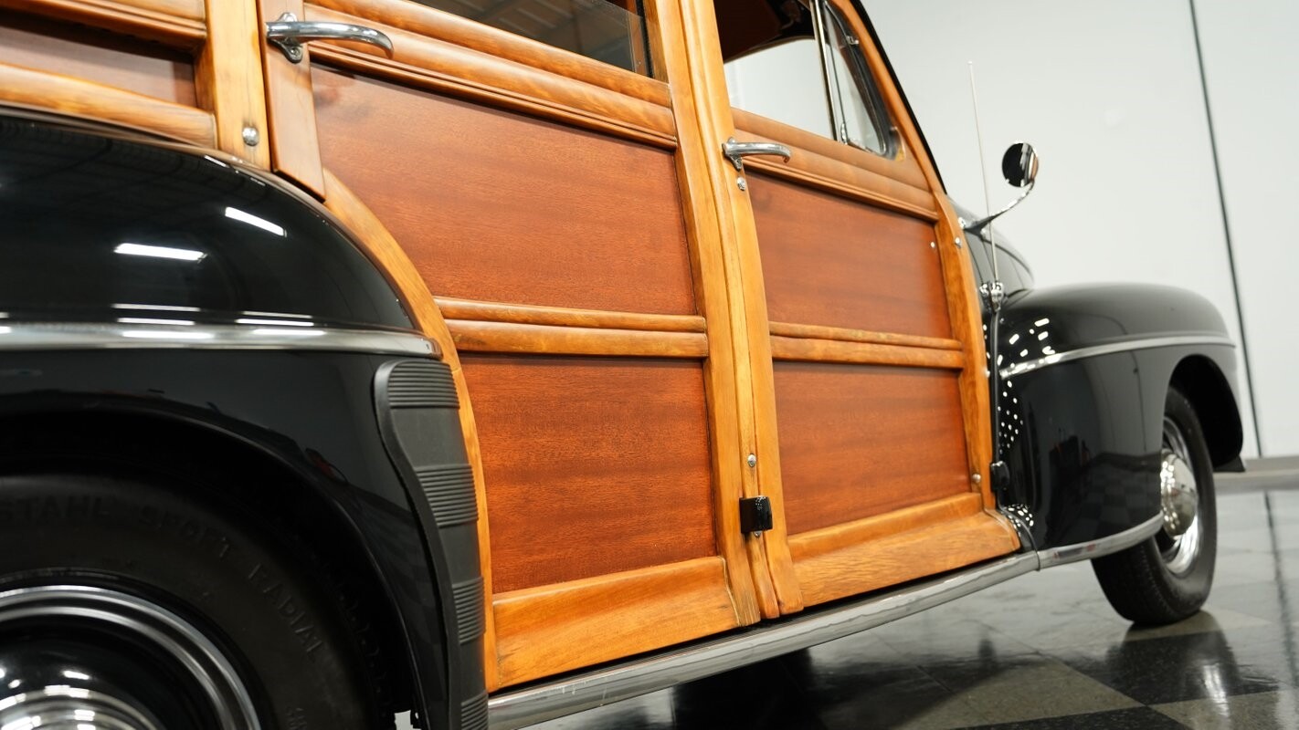 Ford-Super-Deluxe-1948-Station-Wagon-24