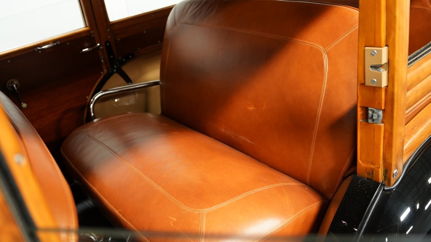 Ford-Super-Deluxe-1948-Station-Wagon-37
