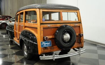 Ford-Super-Deluxe-1948-Station-Wagon-7
