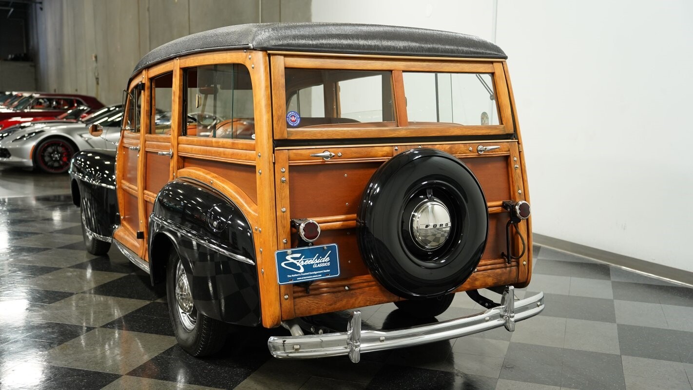 Ford-Super-Deluxe-1948-Station-Wagon-7