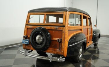 Ford-Super-Deluxe-1948-Station-Wagon-9