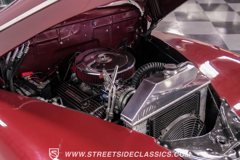 Ford-Super-deluxe-1941-Burgundy-Black-11