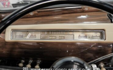 Ford-Super-deluxe-1941-Burgundy-Black-14