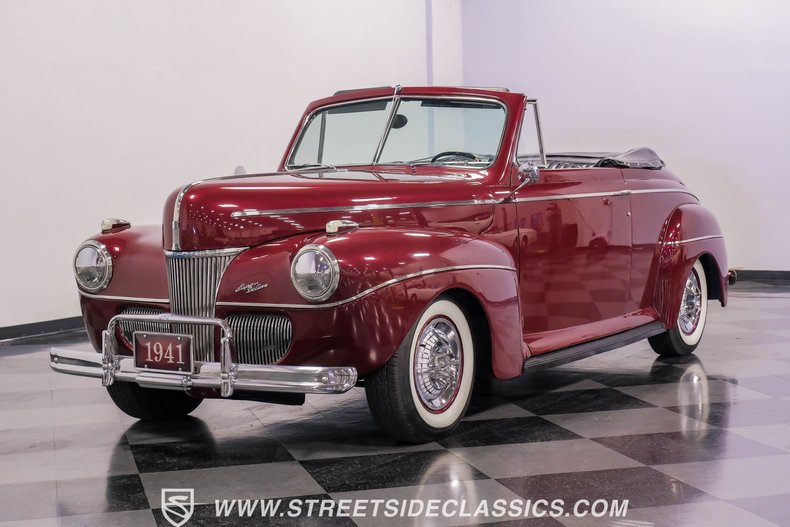 Ford-Super-deluxe-1941-Burgundy-Black-18