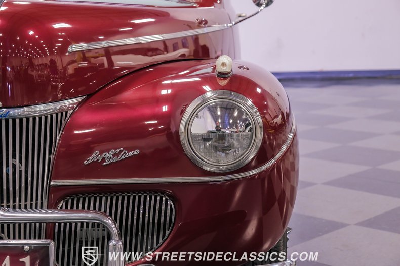 Ford-Super-deluxe-1941-Burgundy-Black-28
