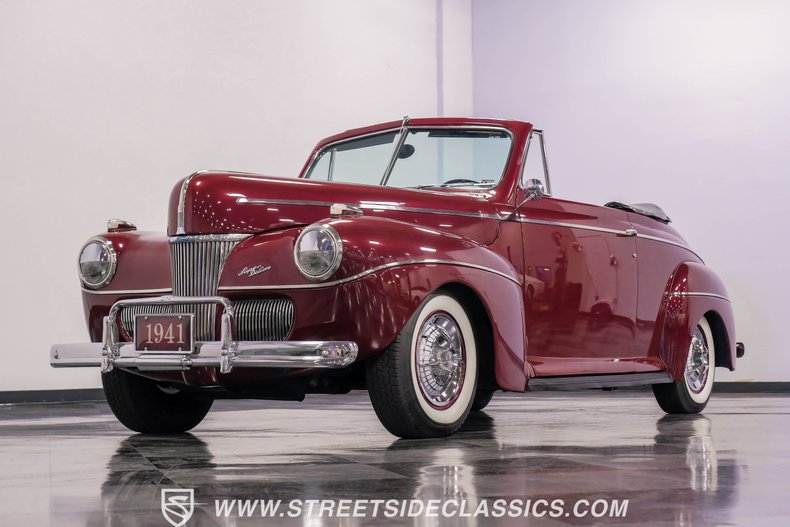 Ford-Super-deluxe-1941-Burgundy-Black-29