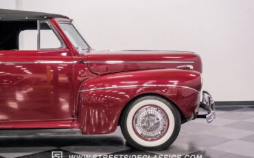 Ford-Super-deluxe-1941-Burgundy-Black-34