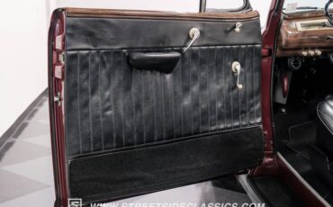 Ford-Super-deluxe-1941-Burgundy-Black-5