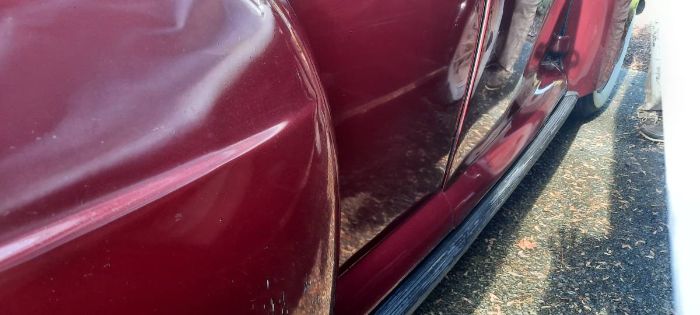 Ford-Super-deluxe-1941-Maroon-Tan-Cloth-15