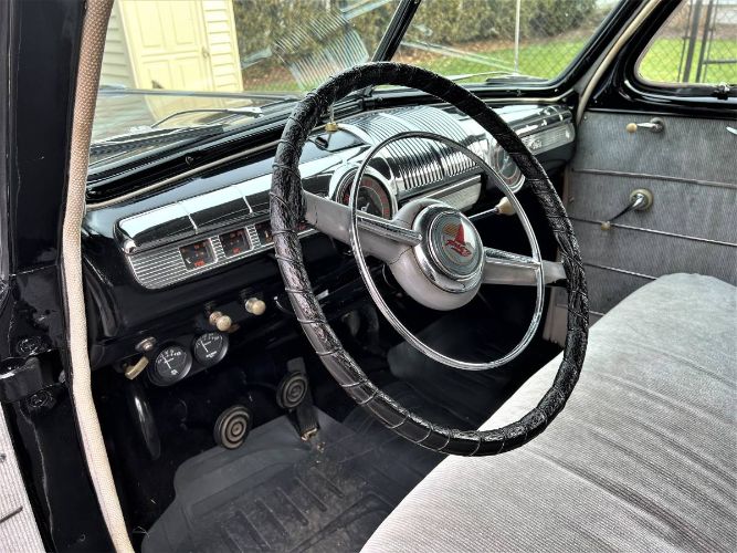Ford-Super-deluxe-1946-Black-16