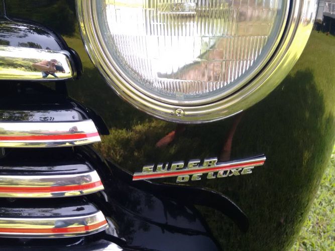 Ford-Super-deluxe-1947-Black-Gray-1